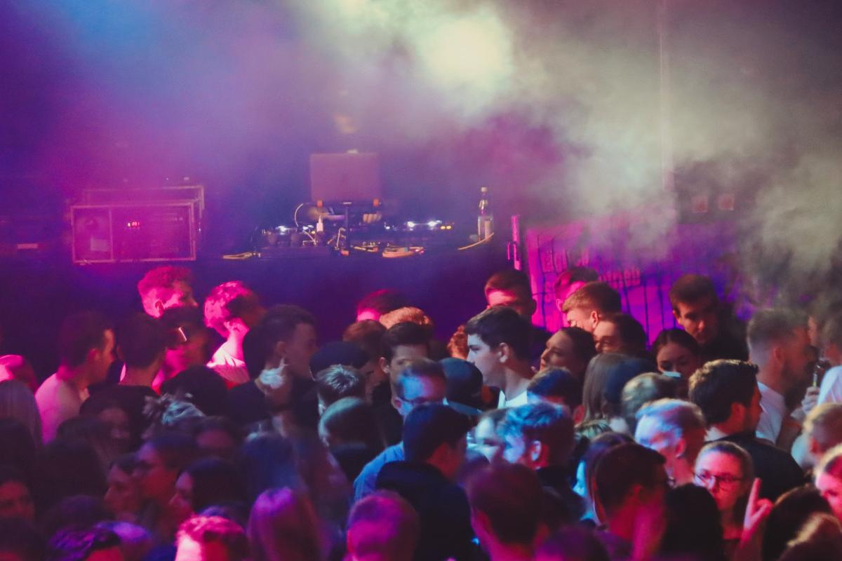 Tanz in den Mai in der Schuhfabrik