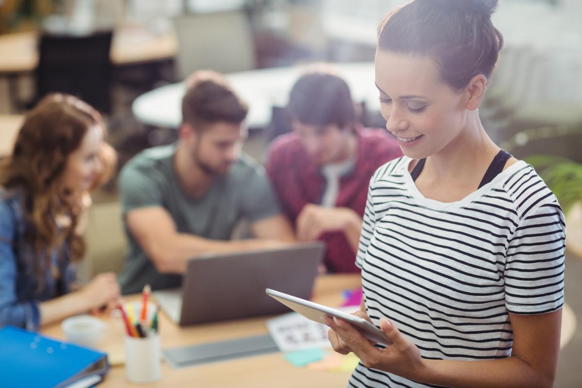 Schule mitgestalten: Kostenlose Online-Infos für Eltern